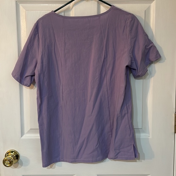 Women’s decorative top with flowers. Short sleeved. Size medium - Picture 4 of 7